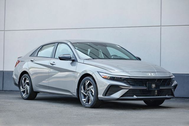 New 2025 Hyundai Elantra SEL