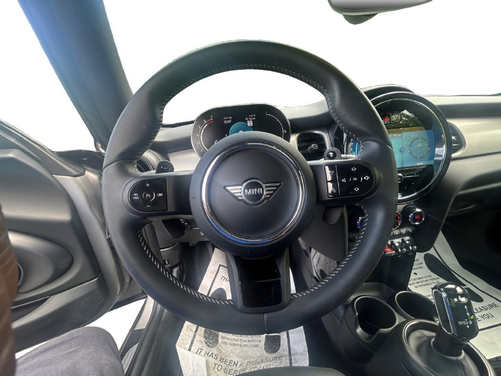 Used 2024 MINI Cooper S w/ Signature Upholstery Package FWD image 12