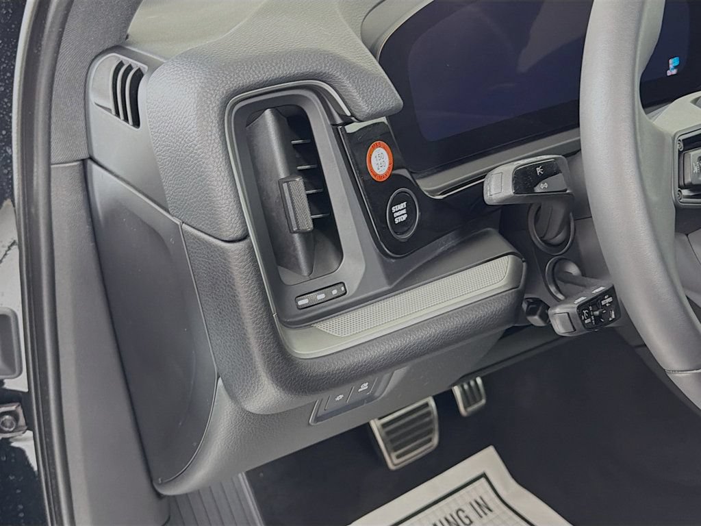 Certified 2025 Porsche Cayenne S AWD/4WD image 15