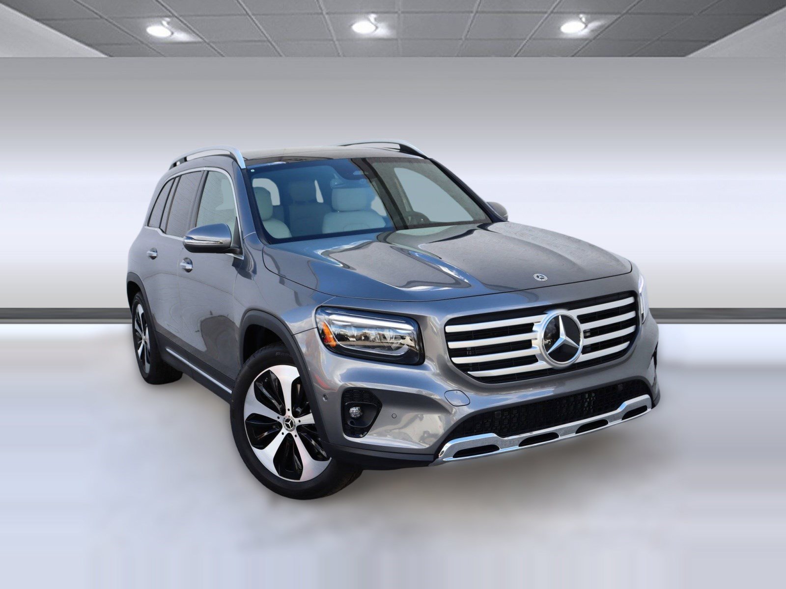 Used 2025 Mercedes-Benz GLB 250 image 19