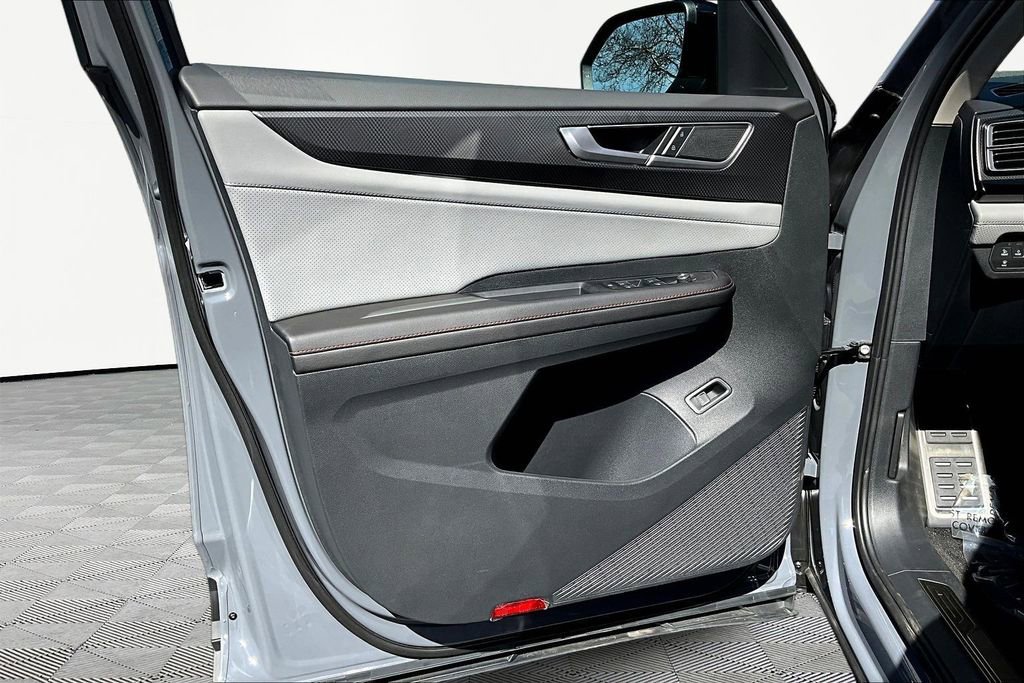 New 2026 Volkswagen Atlas Peak Edition image 20