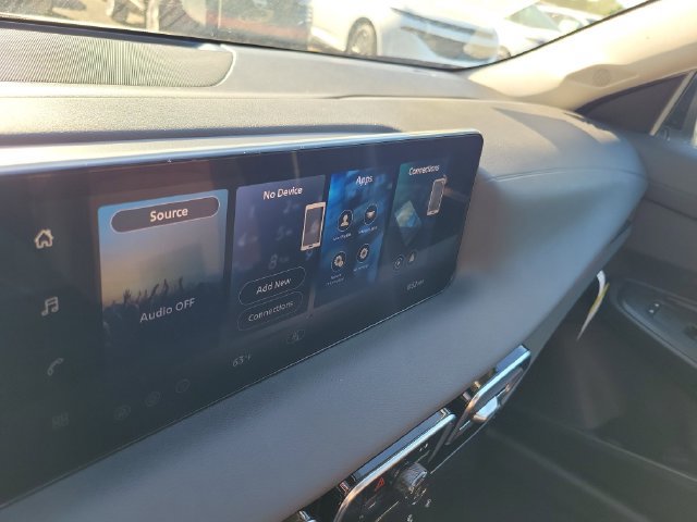 New 2026 Nissan Sentra SR w/ Floor Mat Package FWD image 15