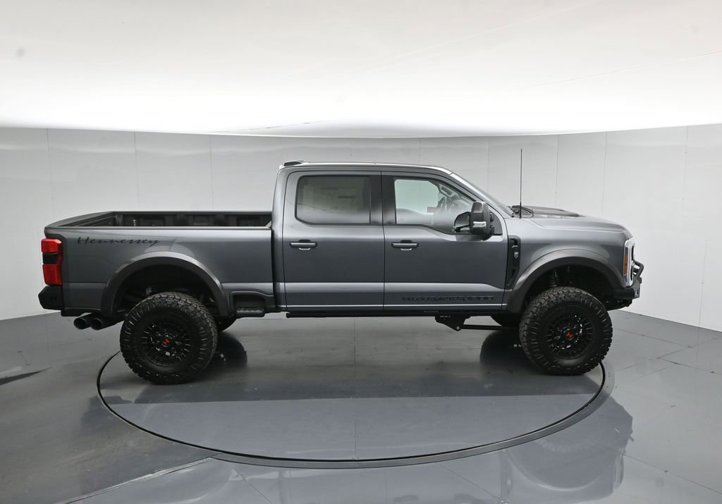 New 2026 Ford F250 Lariat w/ Black Appearance Package image 44