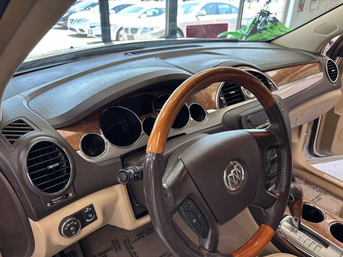 Used 2009 Buick Enclave CXL w/ Driver Confidence Package image 13
