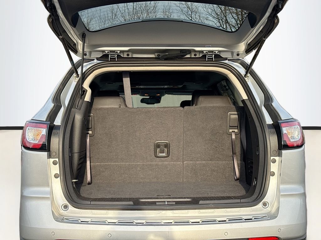 Used 2015 Chevrolet Traverse LTZ image 38