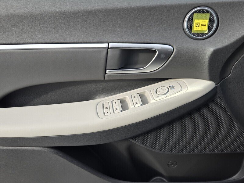 New 2026 Hyundai Sonata SEL FWD image 12