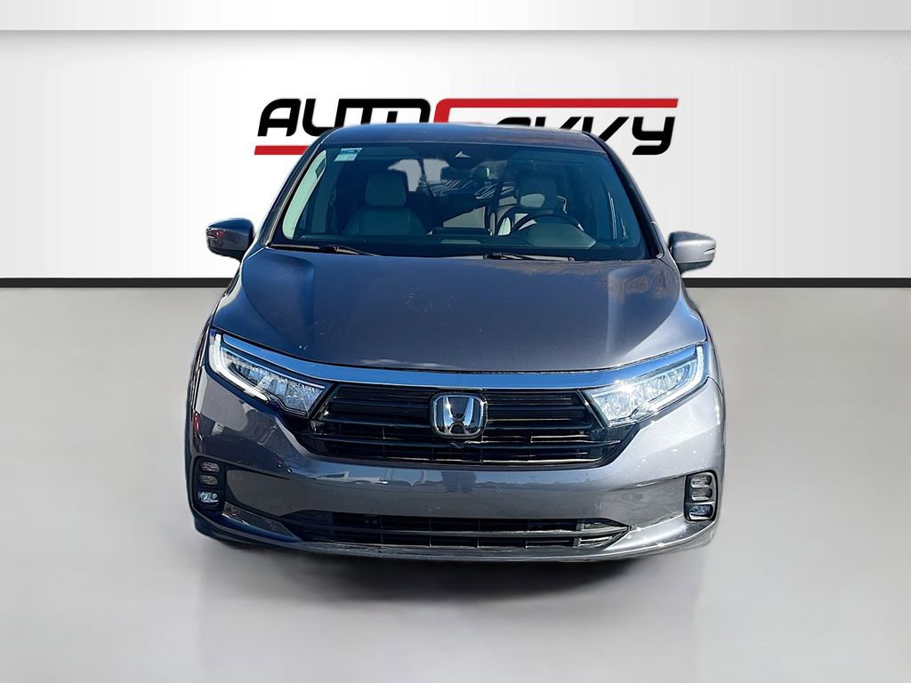 Used 2024 Honda Odyssey EX image 2
