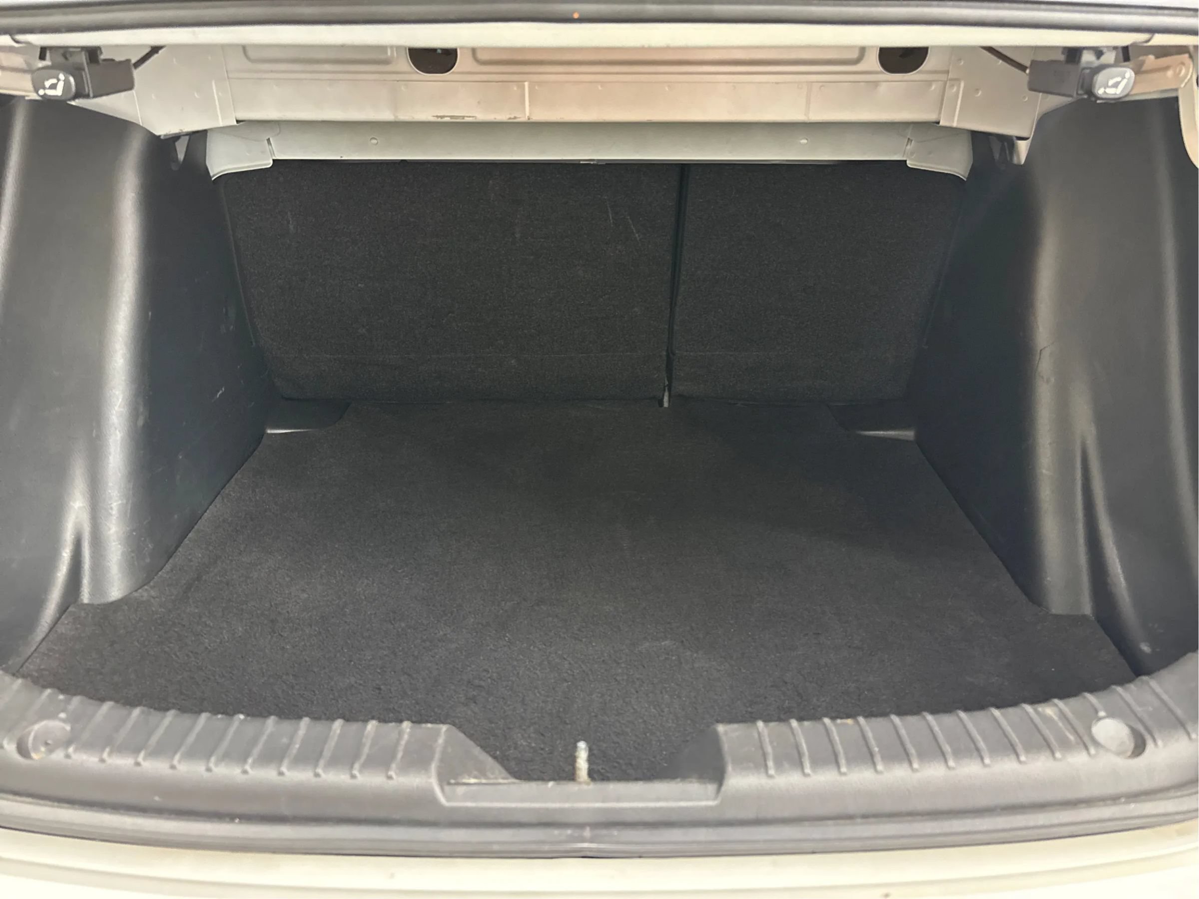 Used 2016 Scion iA FWD image 16
