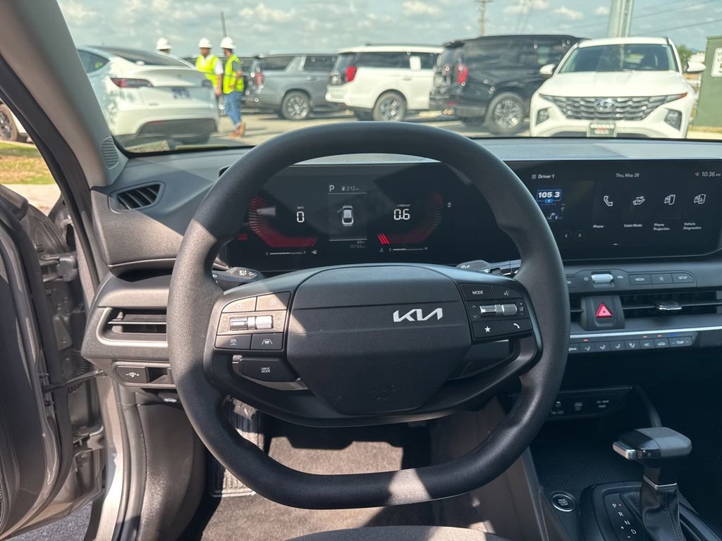 Used 2025 Kia K4 FWD image 13