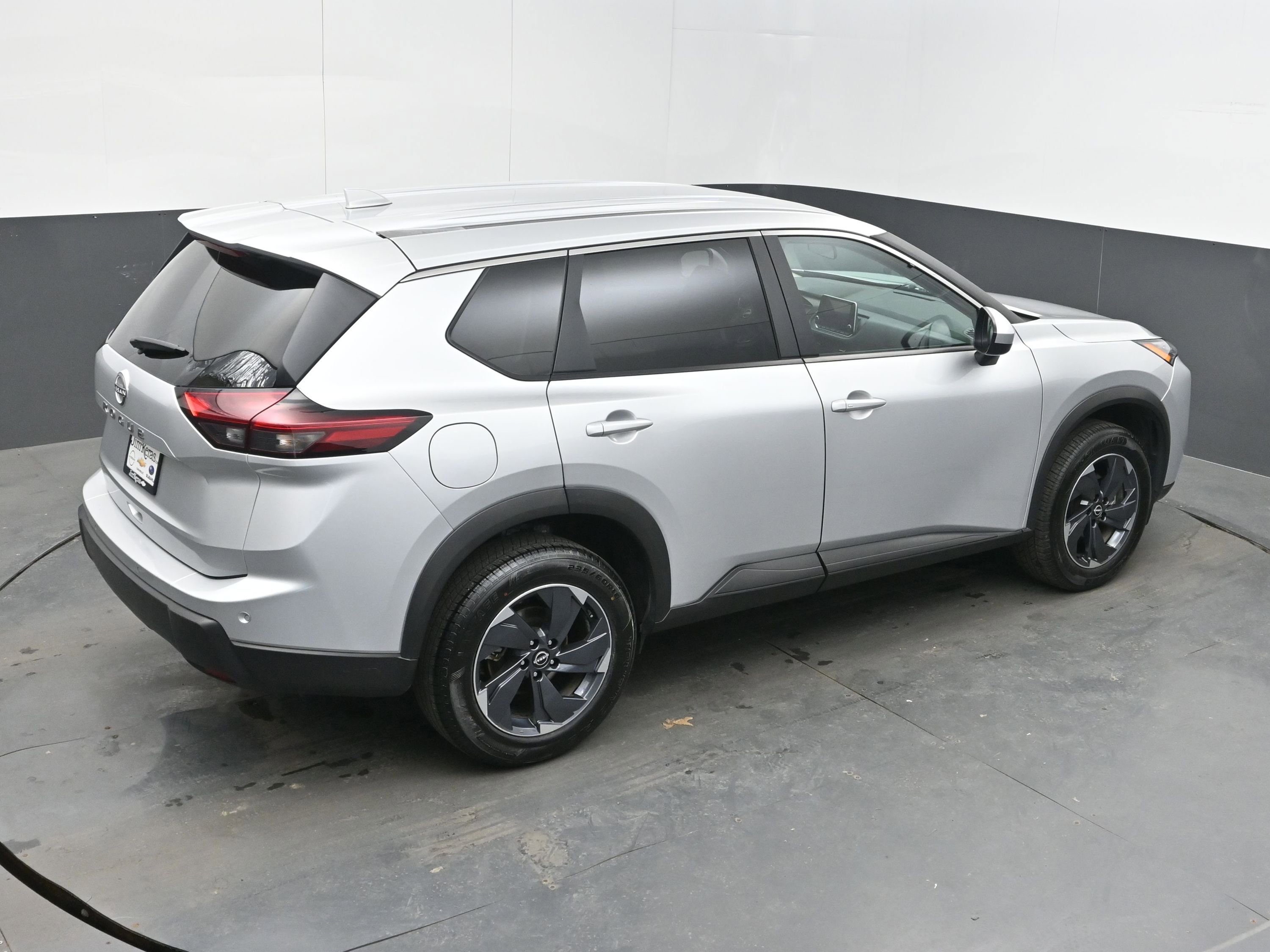 Used 2025 Nissan Rogue SV image 37