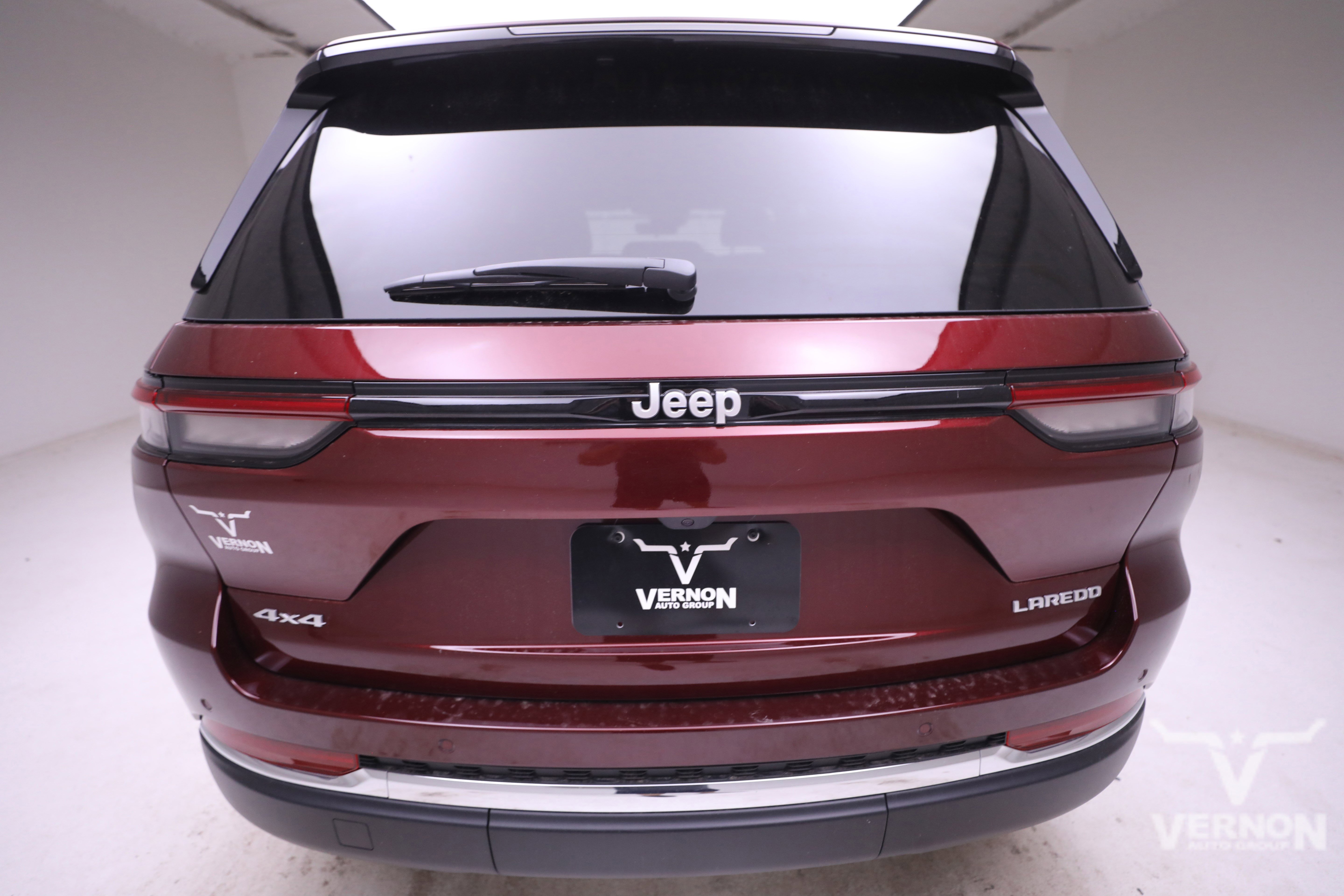 New 2025 Jeep Grand Cherokee Laredo X image 4