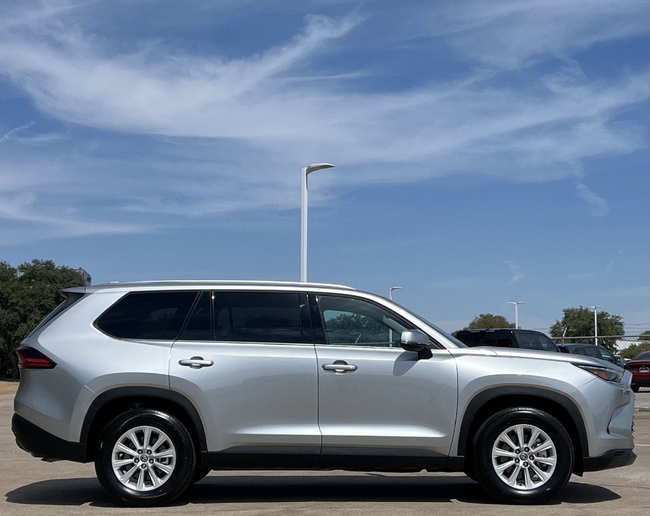 Used 2026 Toyota Grand Highlander FWD image 3