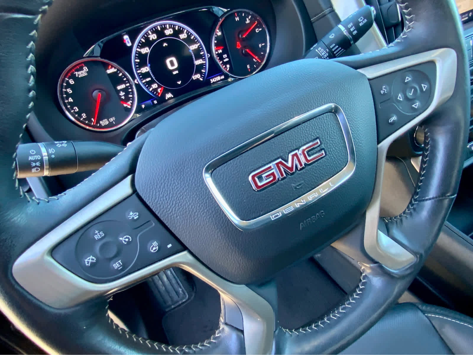 Used 2022 GMC Terrain Denali image 40