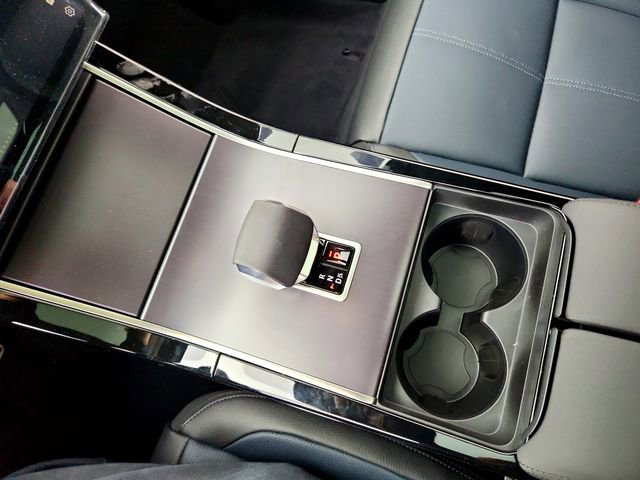 New 2026 Land Rover Range Rover Velar Dynamic SE image 26