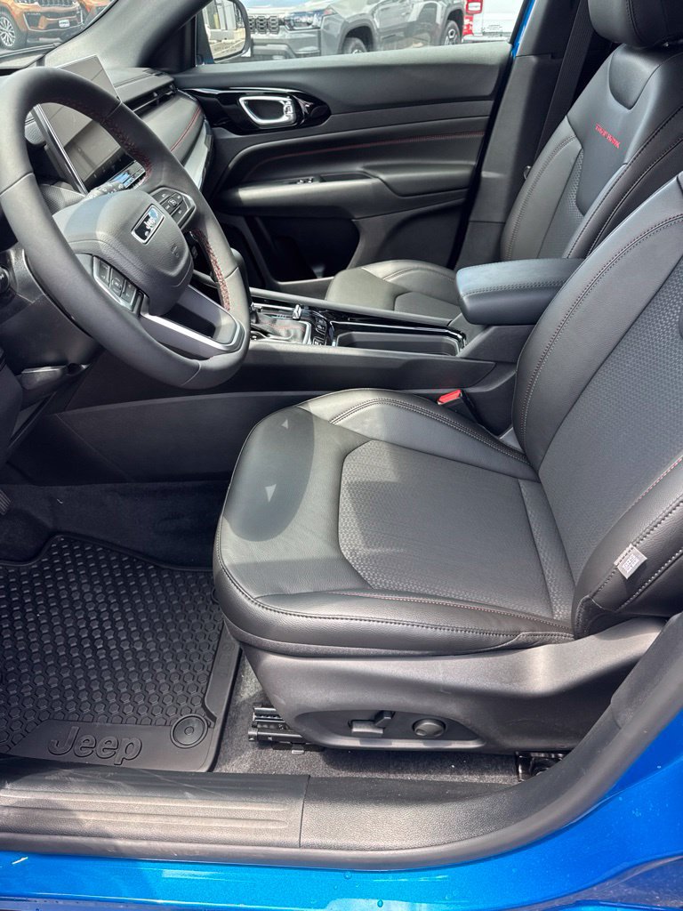 New 2026 Jeep Compass Trailhawk AWD/4WD image 9