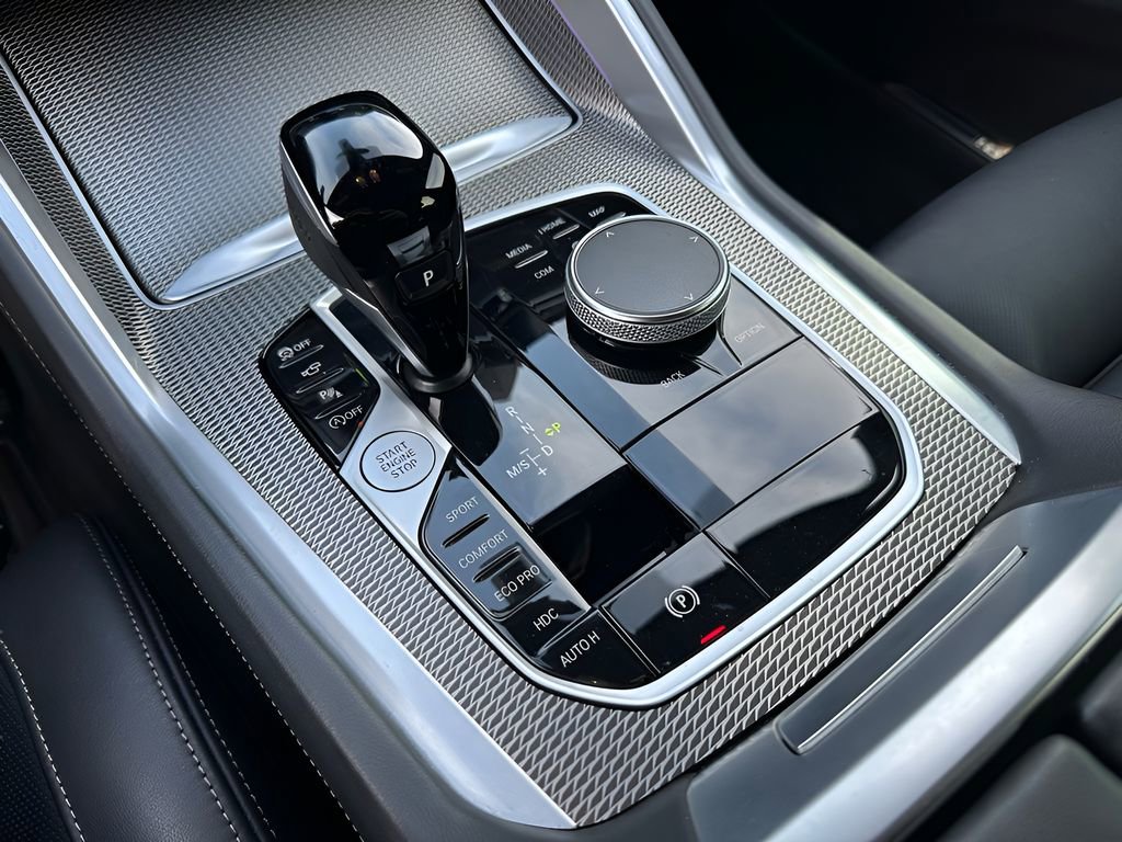 Used 2023 BMW X6 M50i w/ Parking Assistance Package image 19