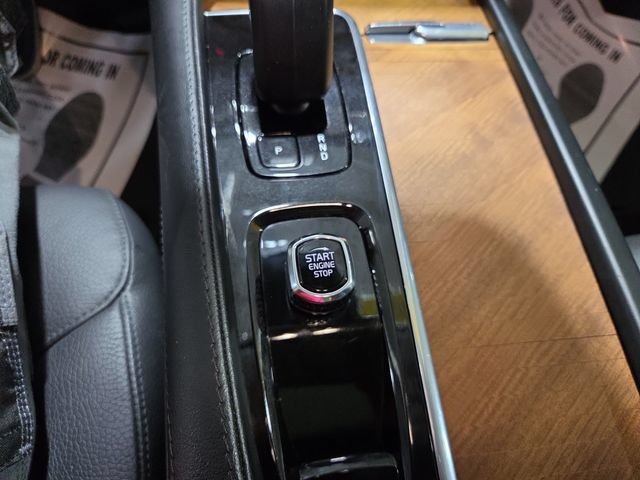 Used 2024 Volvo XC90 B6 Plus w/ Protection Package Premier AWD/4WD image 19
