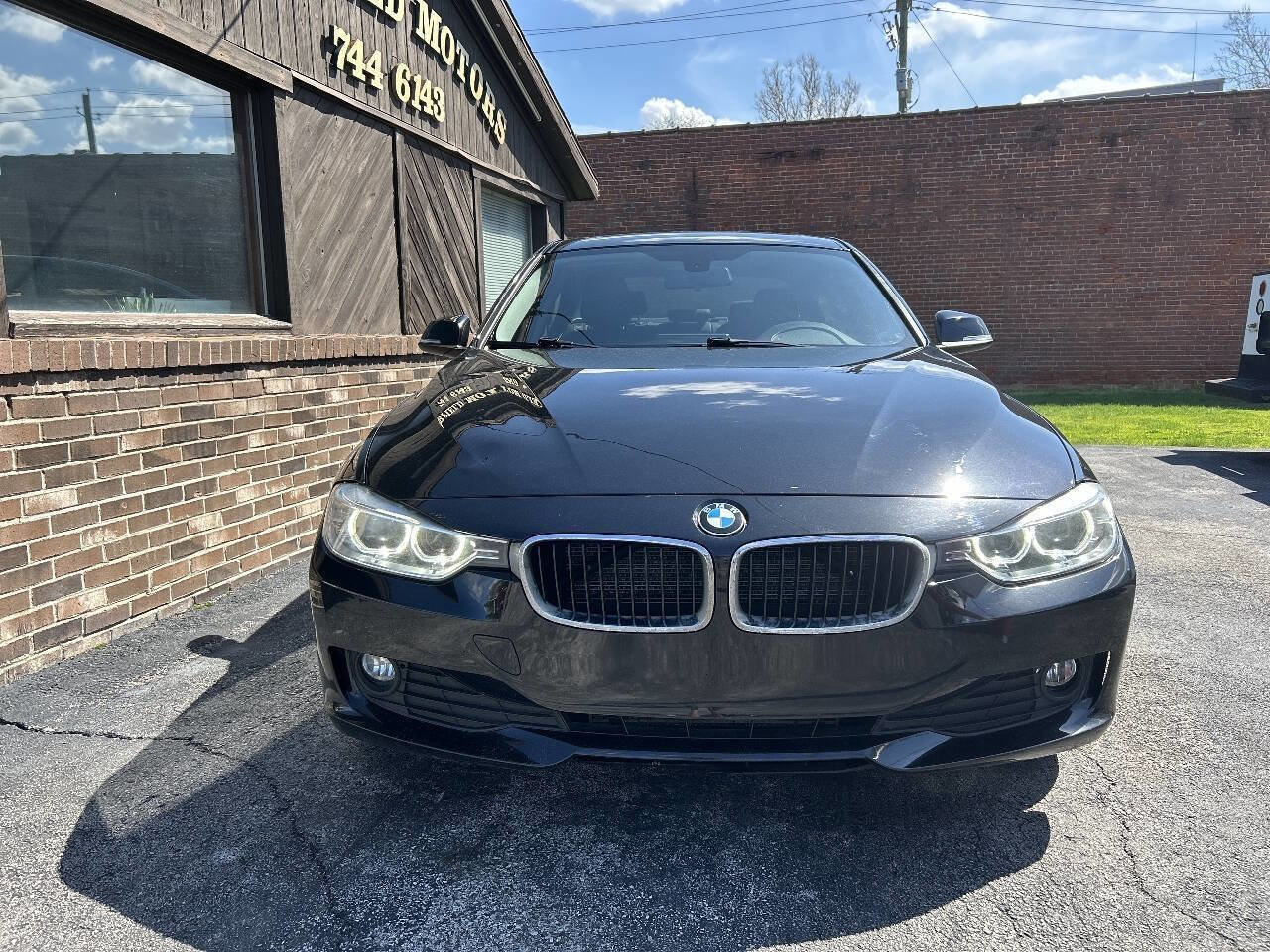 Used 2015 BMW 320i xDrive Sedan AWD/4WD image 6