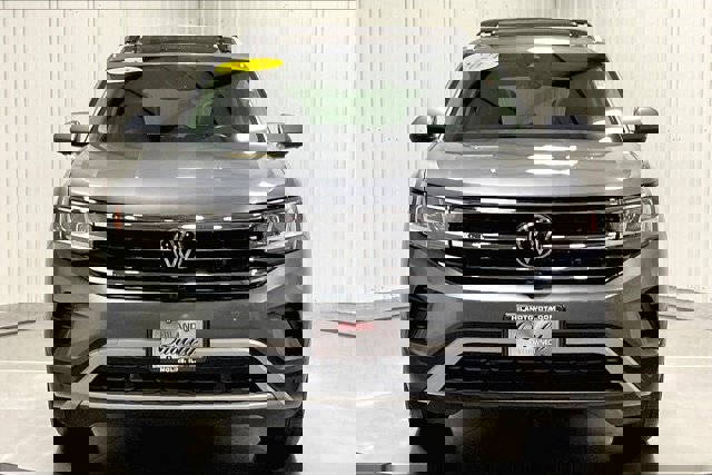 Used 2021 Volkswagen Atlas SEL Premium image 2