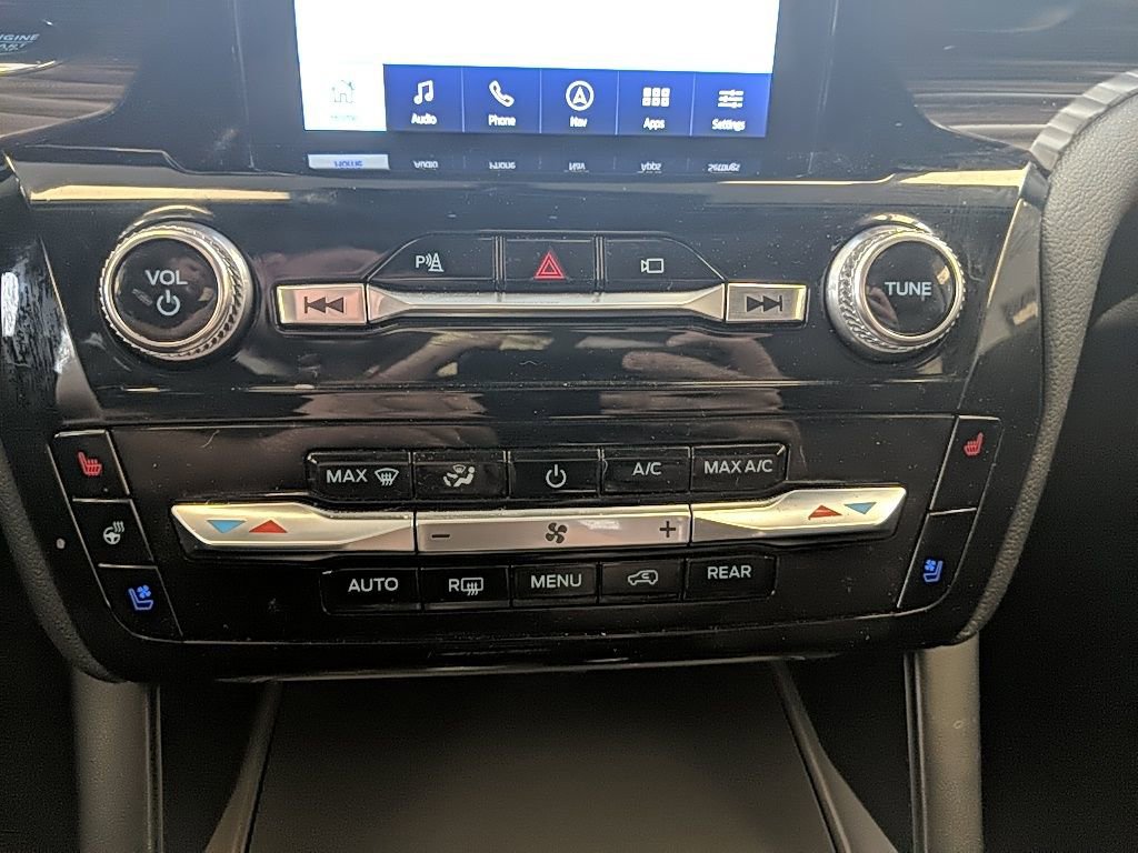 Used 2023 Ford Explorer Limited w/ Limited Technology Package image 23