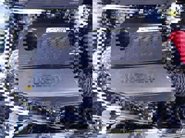 Used 2023 Nissan Rogue SV image 39