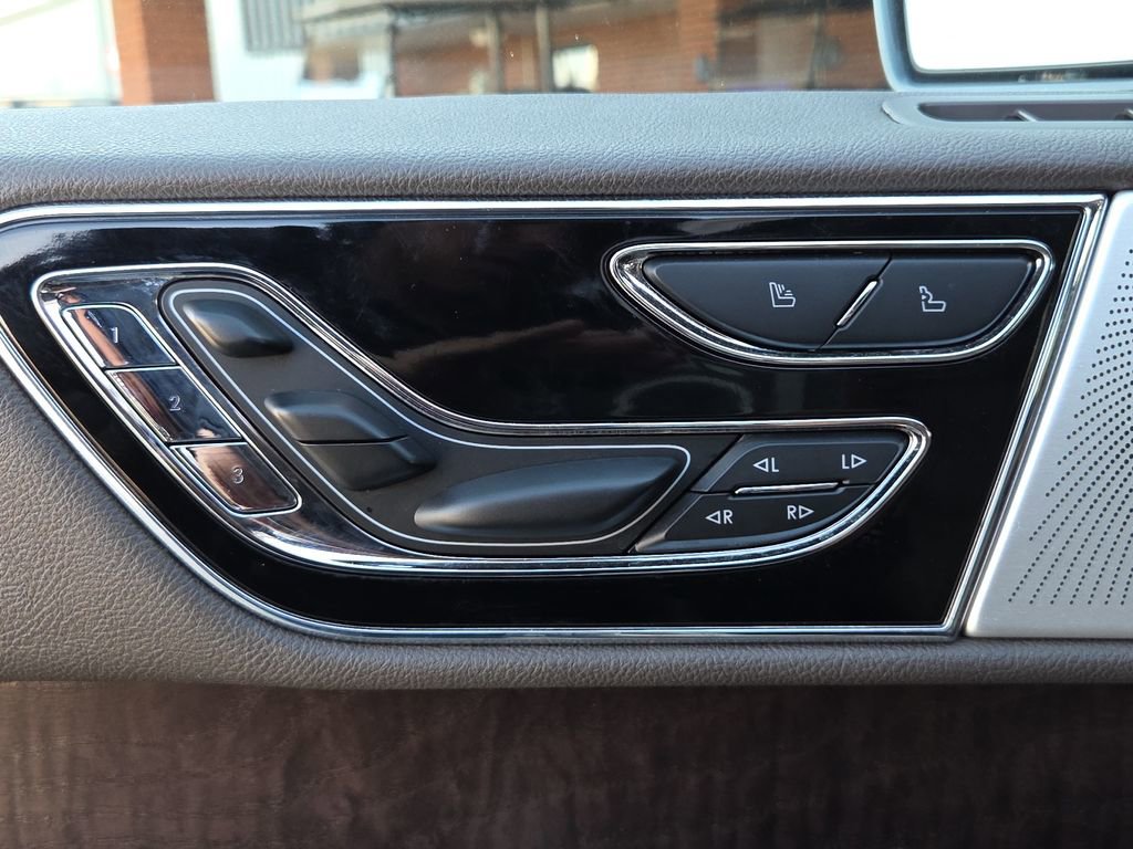 Used 2024 Lincoln Navigator Reserve image 20