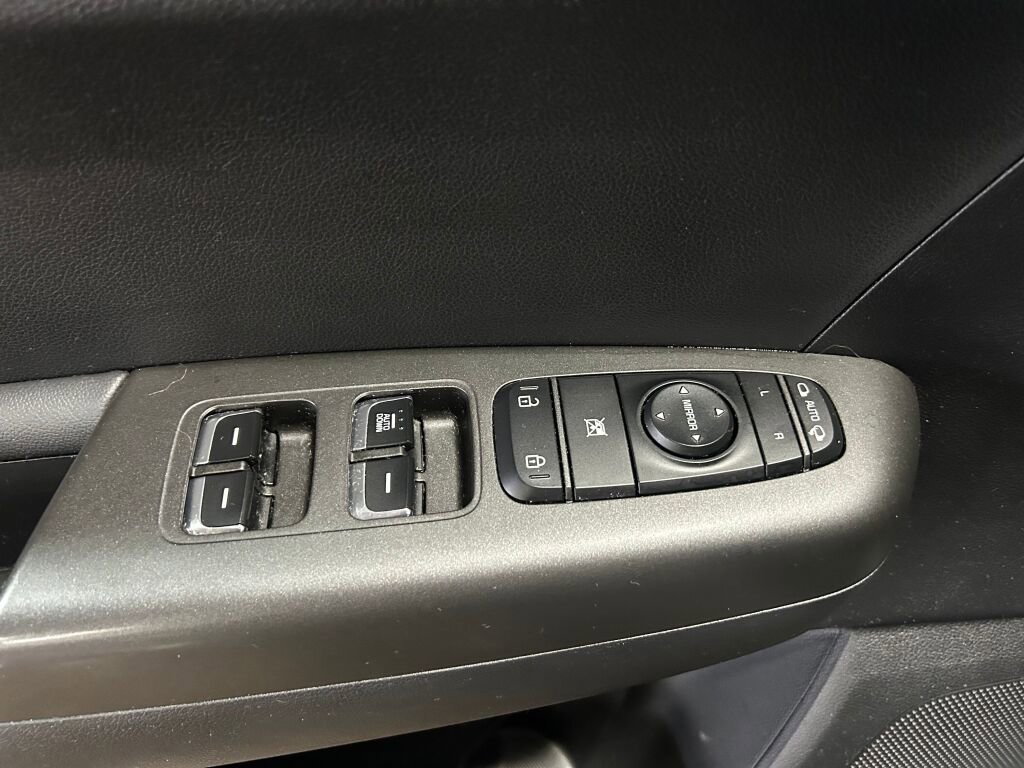 Used 2020 Kia Sportage LX w/ LX Popular Package image 7