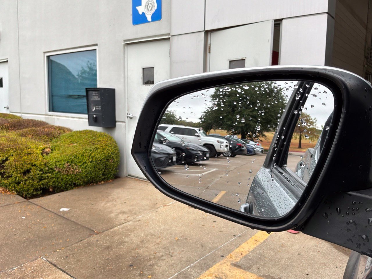 Used 2021 Toyota Tacoma SR5 RWD image 22