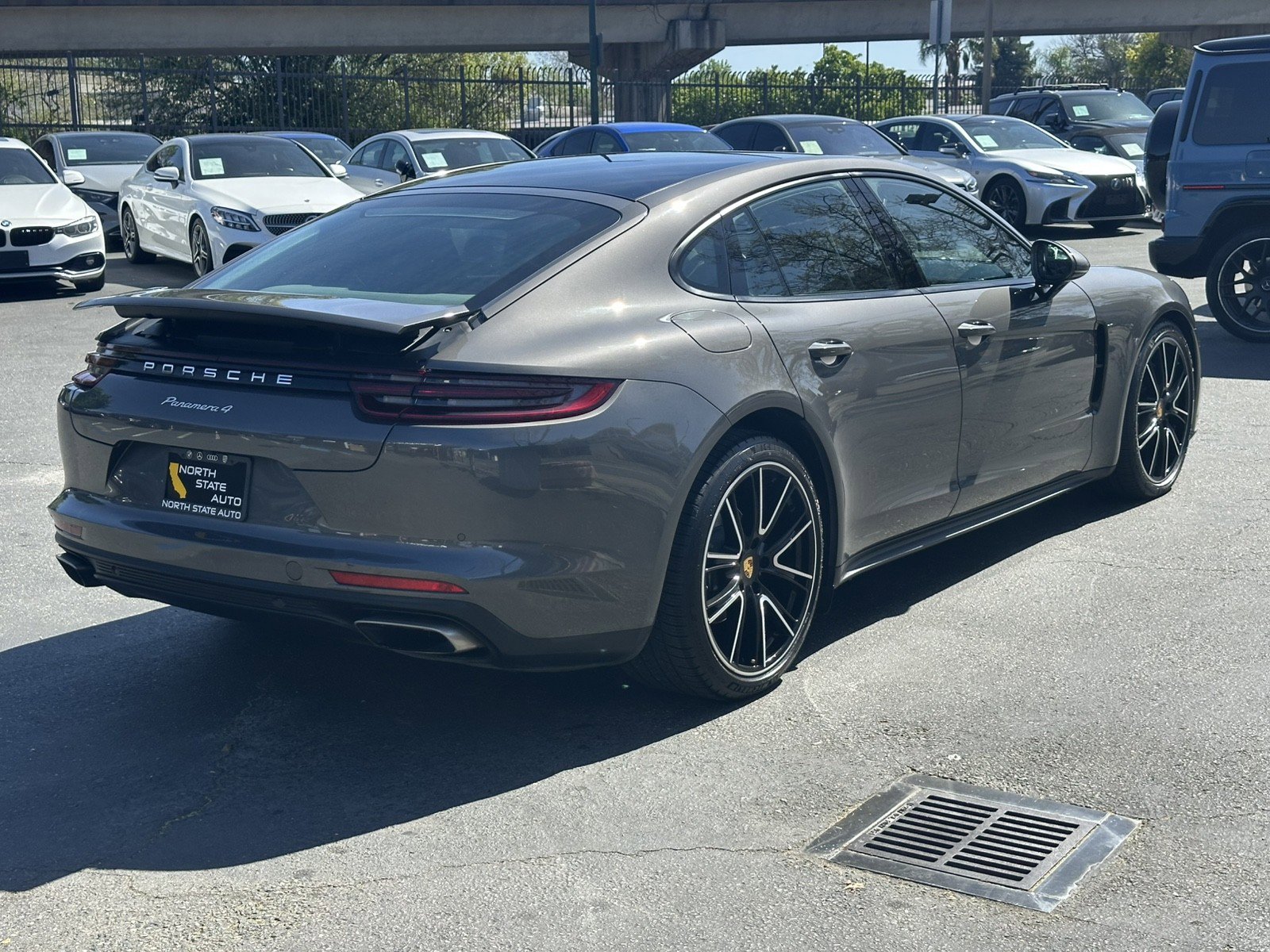 Used 2018 Porsche Panamera 4 AWD/4WD image 8