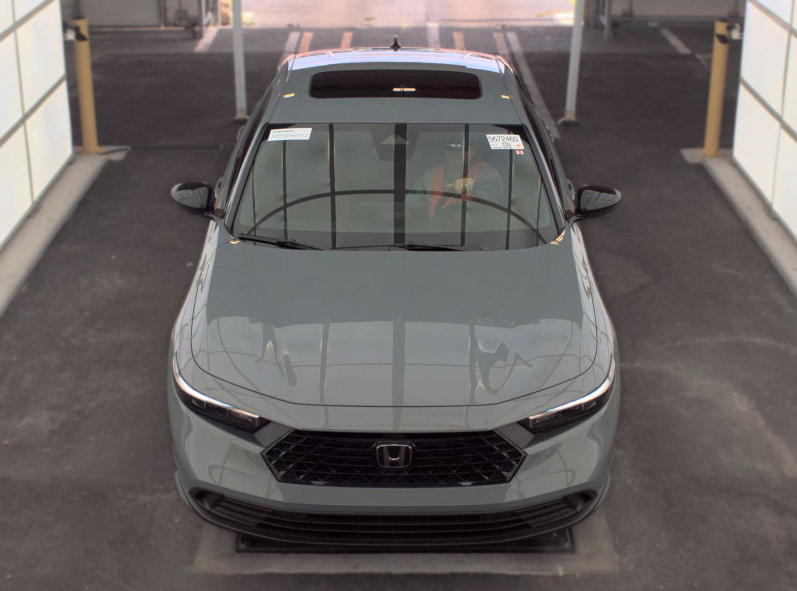 Used 2025 Honda Accord Sport image 6