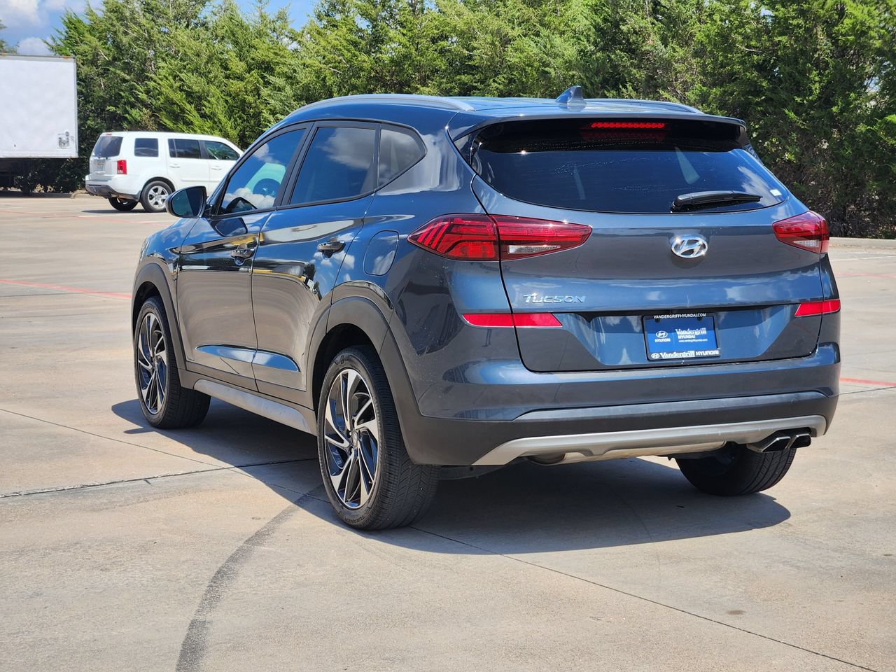 Used 2021 Hyundai Tucson Sport w/ Cargo Package FWD image 3