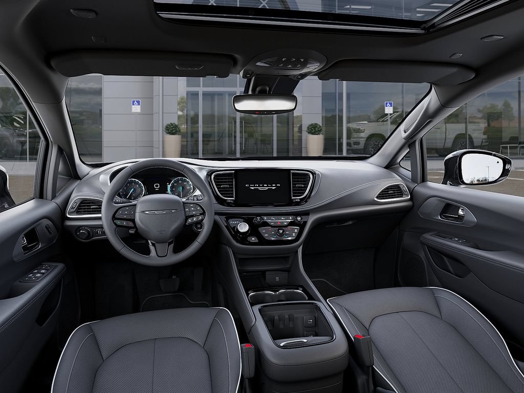 New 2027 Chrysler Pacifica Limited AWD/4WD image 14