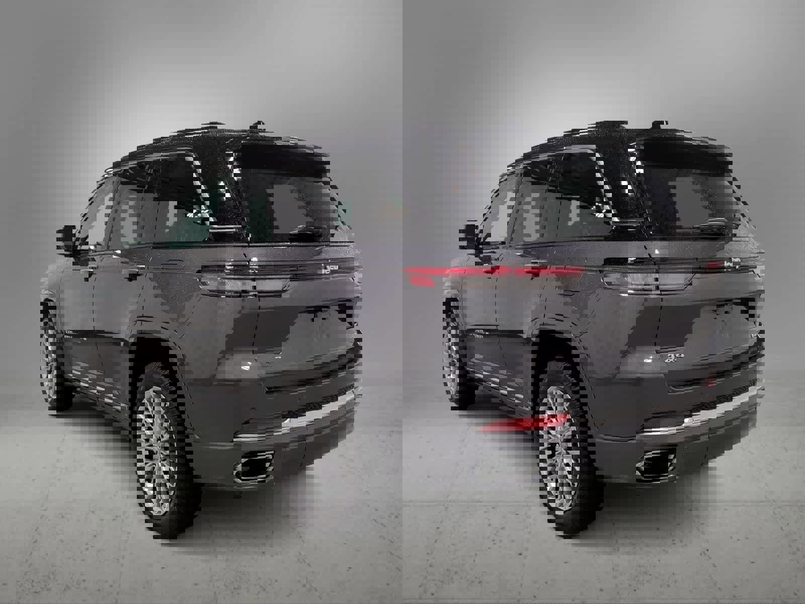 Certified 2024 Jeep Grand Cherokee Summit w/ Luxury Tech Group V image 6