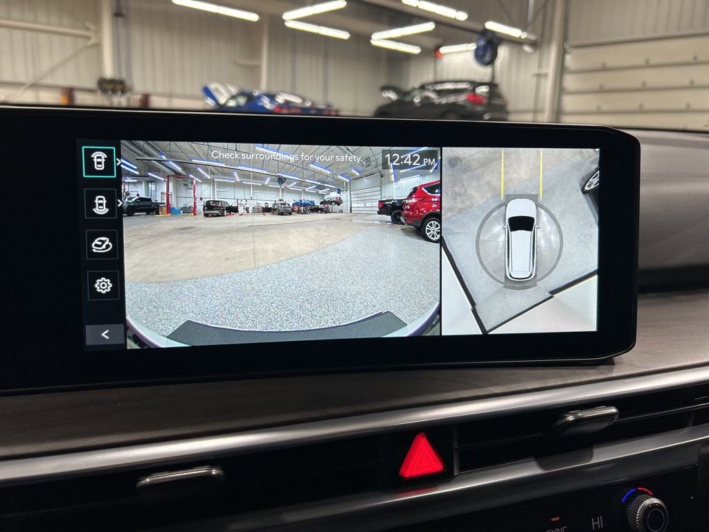 New 2026 Kia Sorento SX Prestige image 17