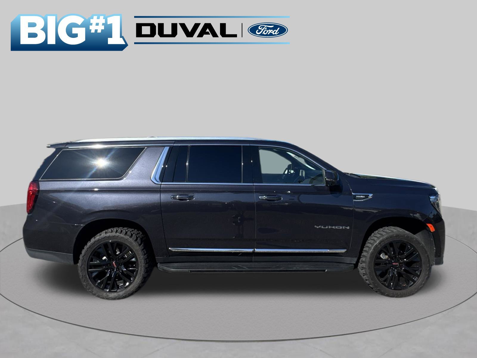 Used 2023 GMC Yukon XL SLT w/ SLT Premium Package AWD/4WD image 5