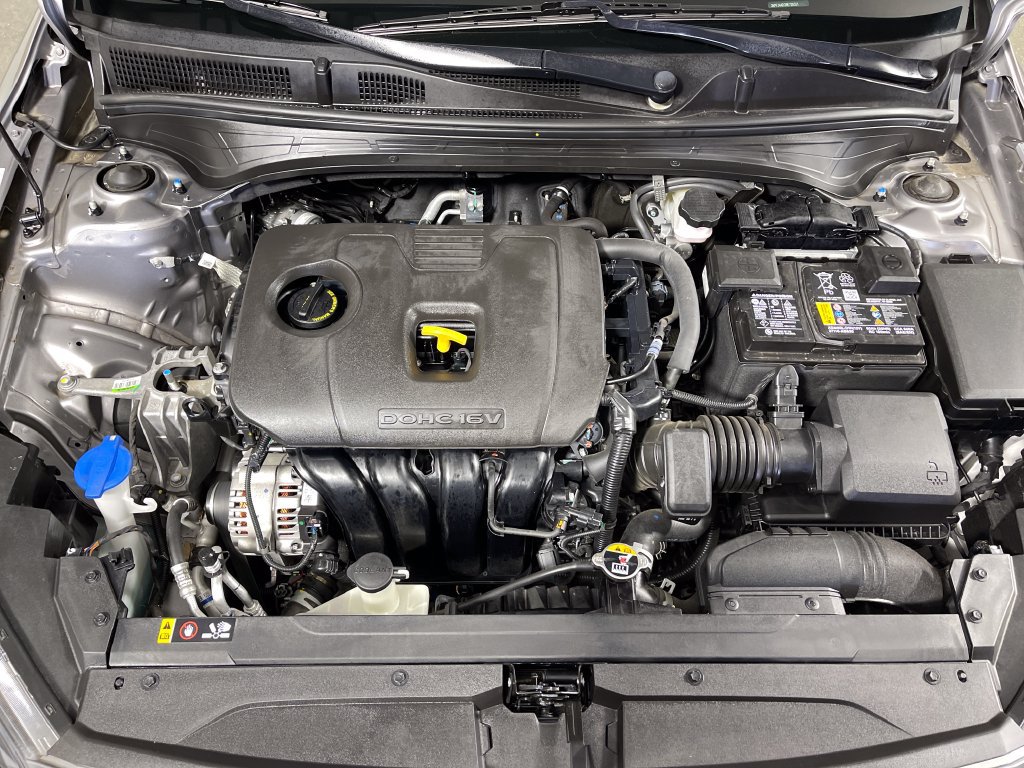 Used 2024 Kia Forte LXS w/ LXS Technology Package FWD image 9