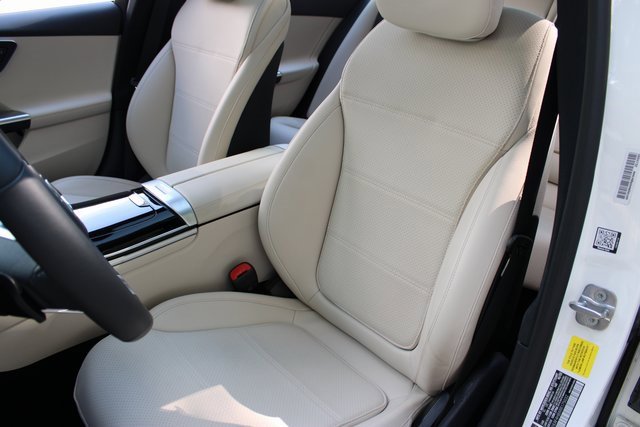 Used 2024 Mercedes-Benz C 300 4MATIC Sedan w/ Exclusive Trim Package image 10