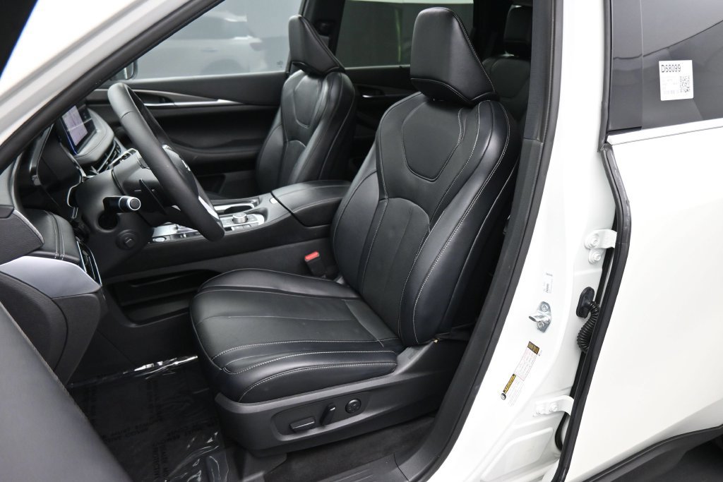 Used 2023 INFINITI QX60 Luxe FWD image 18
