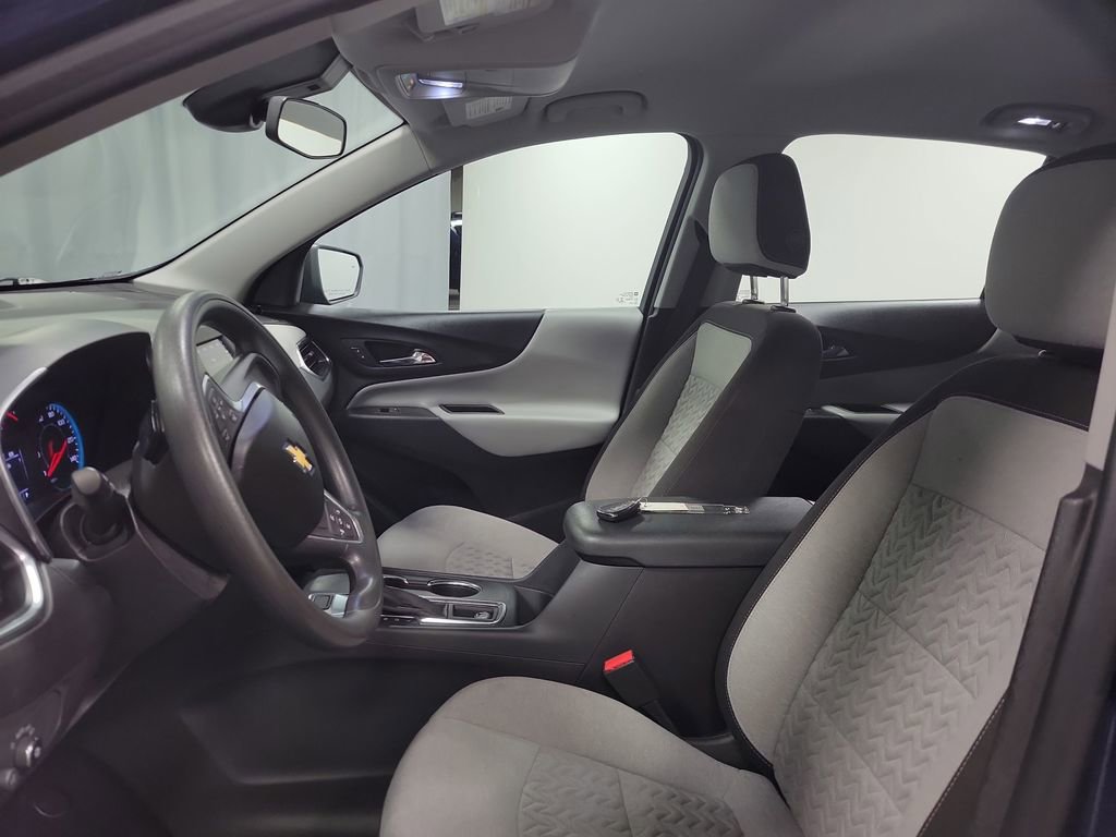 Used 2022 Chevrolet Equinox LS image 12