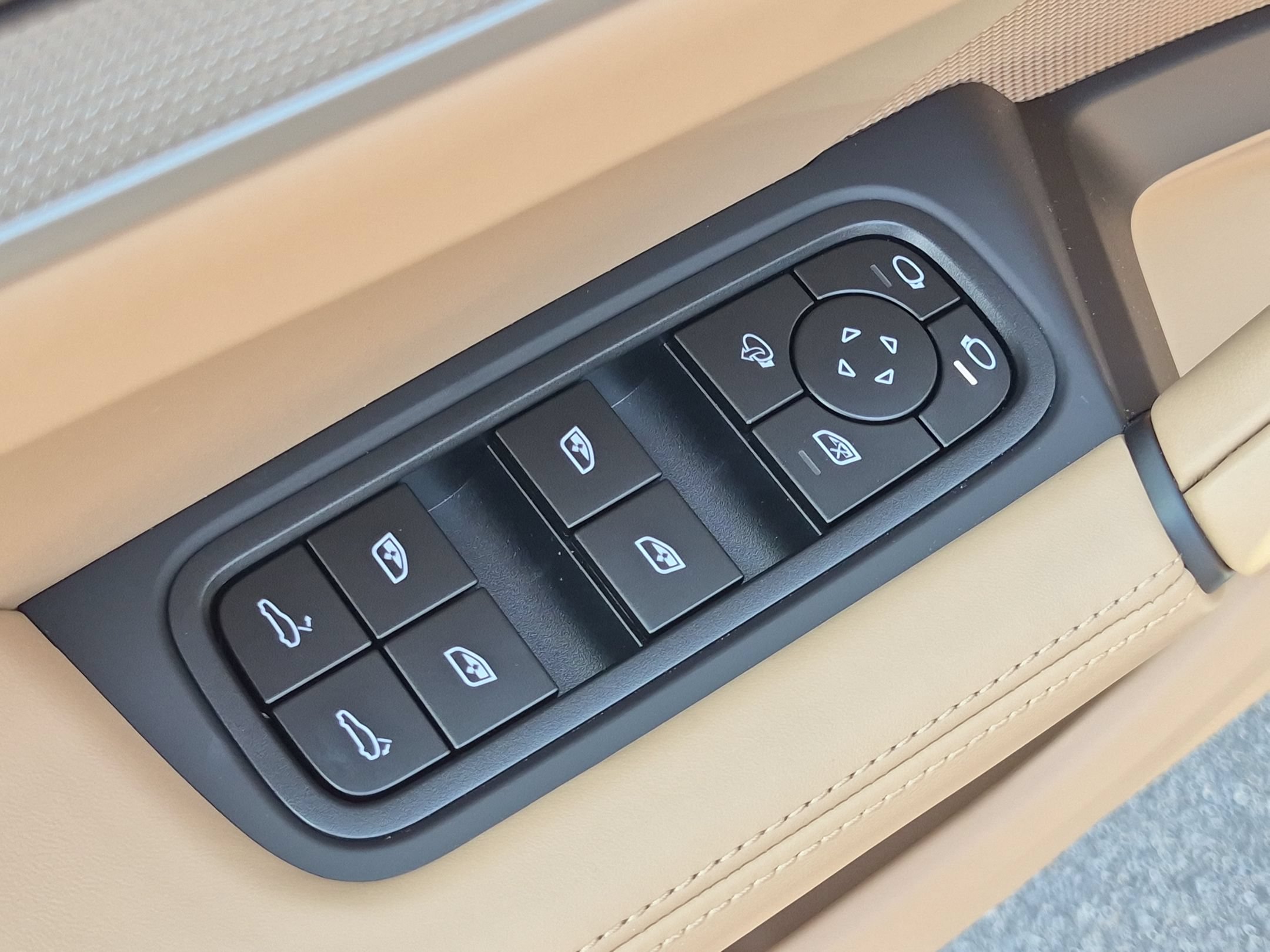 New 2026 Porsche Cayenne AWD/4WD image 22