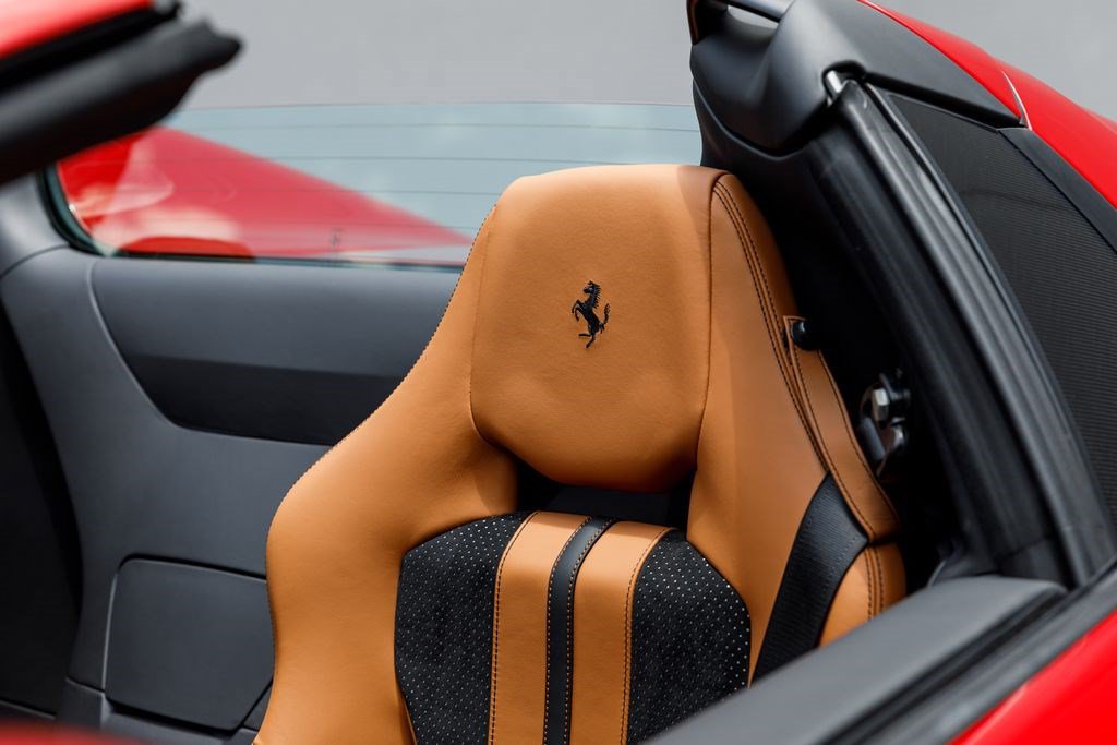 Used 2023 Ferrari 812 GTS RWD image 48