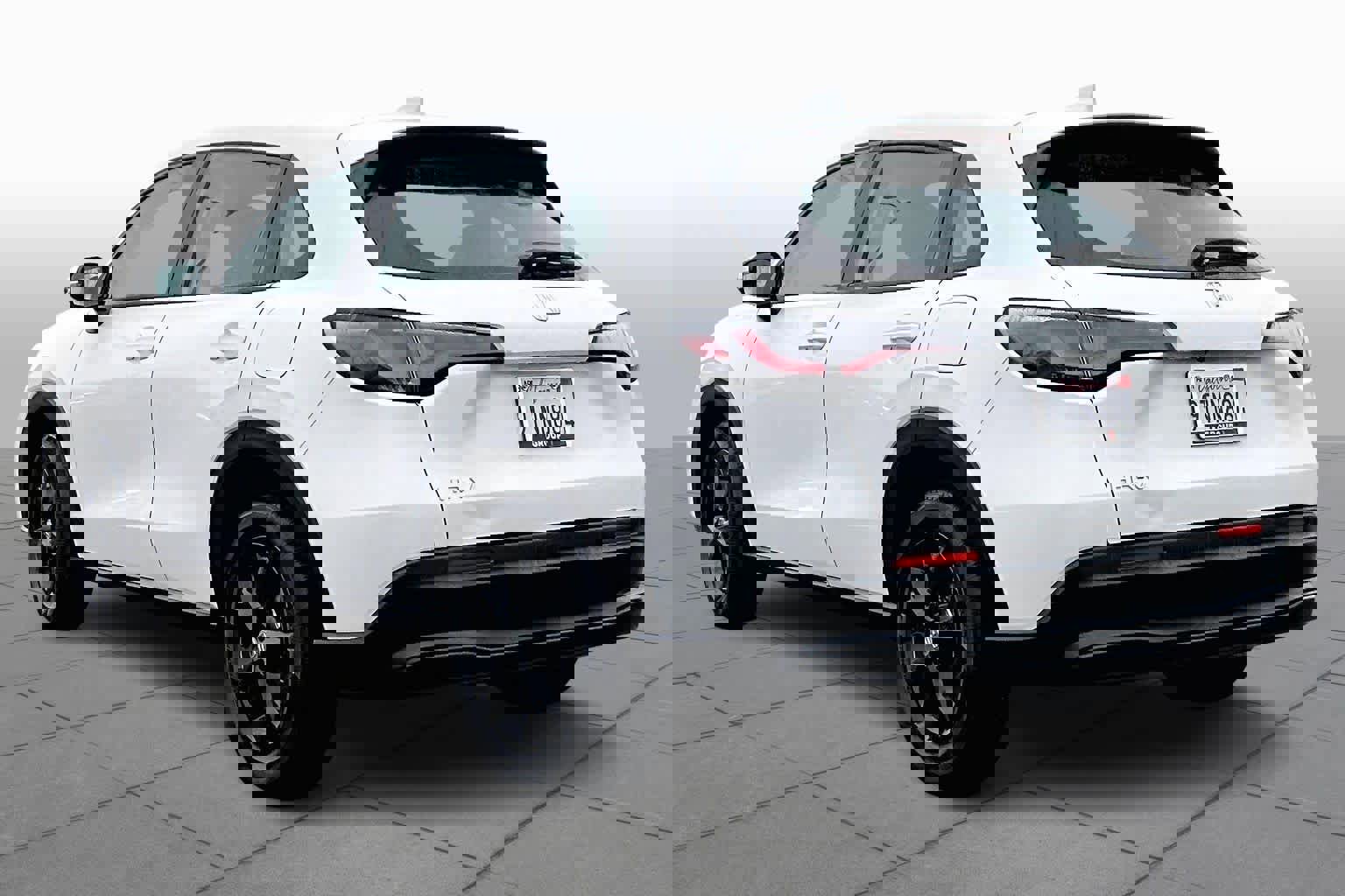 Used 2025 Honda HR-V LX image 11