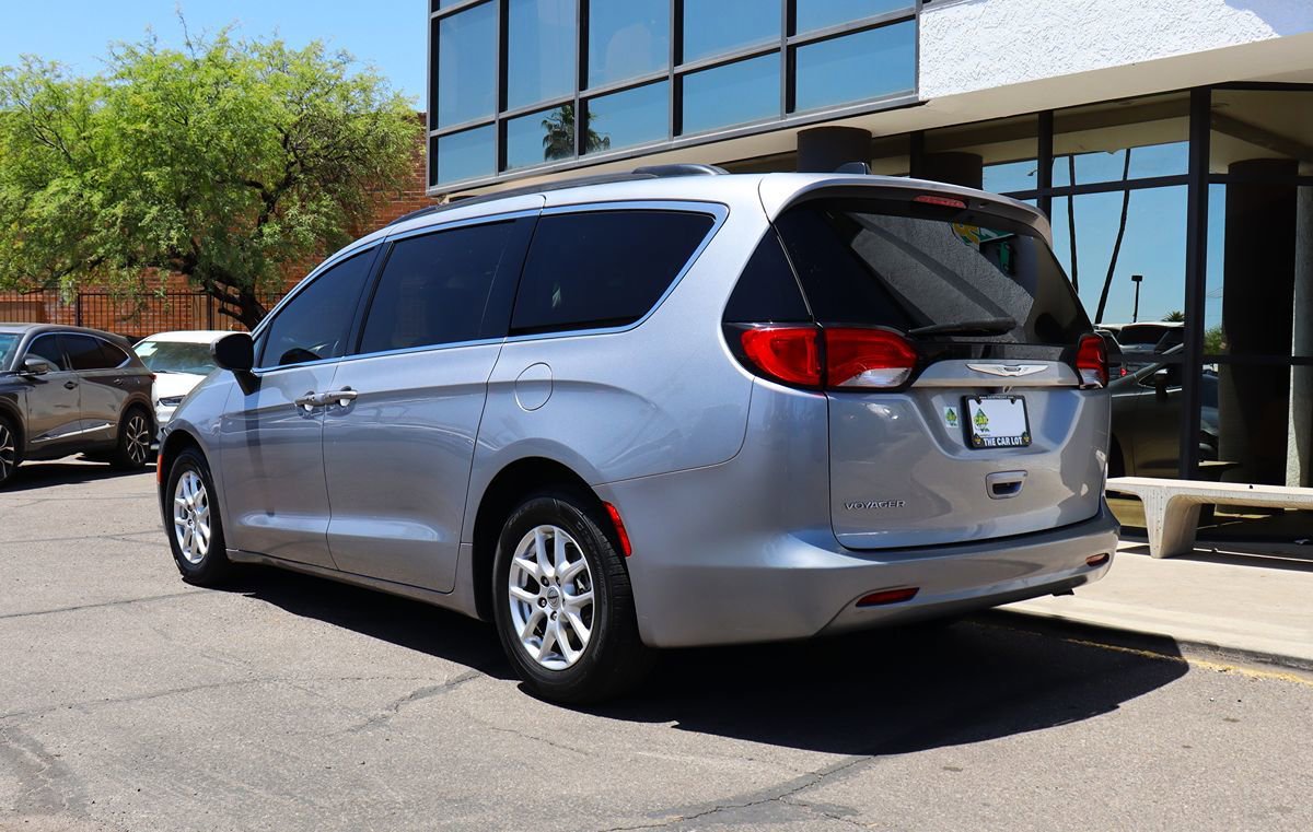 Used 2021 Chrysler Voyager Lxi FWD image 8