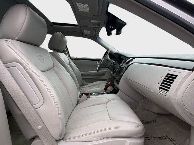 Used 2010 Cadillac DTS Premium w/ Driver Awareness Package image 28