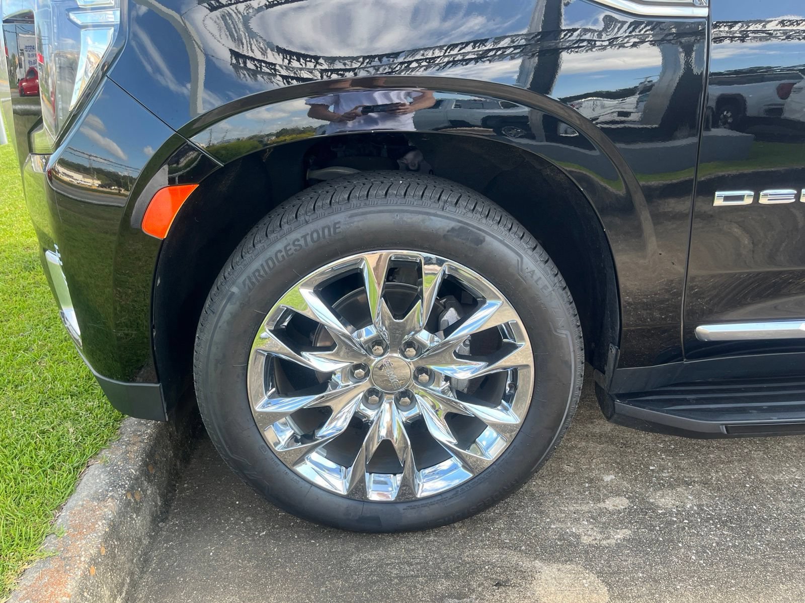 Used 2021 GMC Yukon Denali RWD image 7