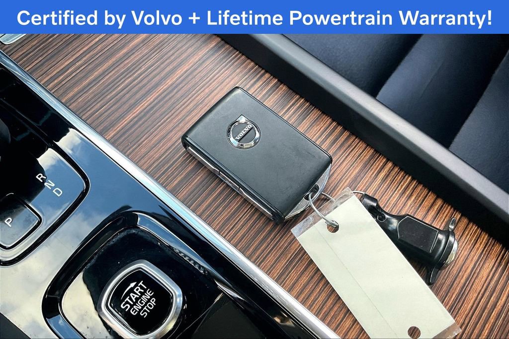 Used 2023 Volvo XC60 T8 Plus image 13