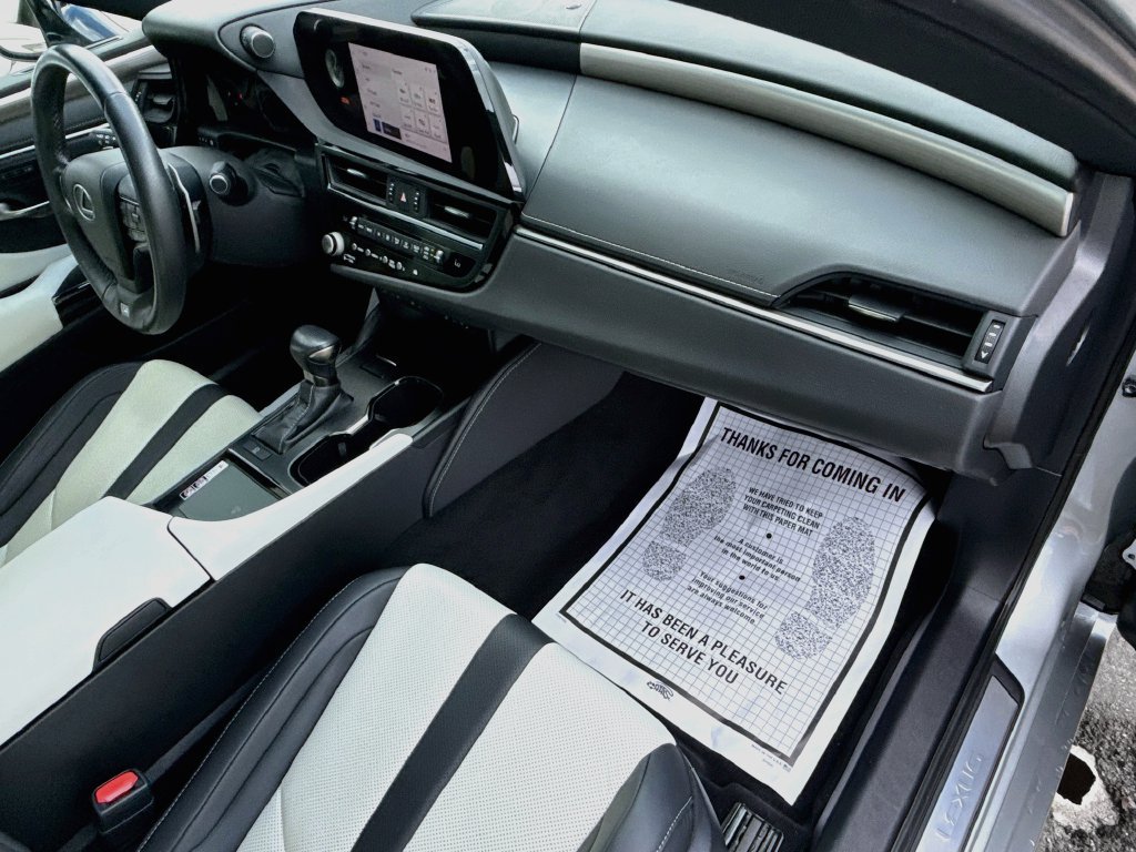 Used 2023 Lexus ES 350 F Sport w/ Accessory Package (Z1) FWD image 33