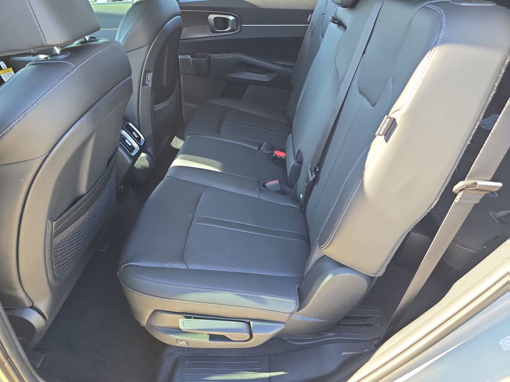 New 2026 Kia Sorento S image 16