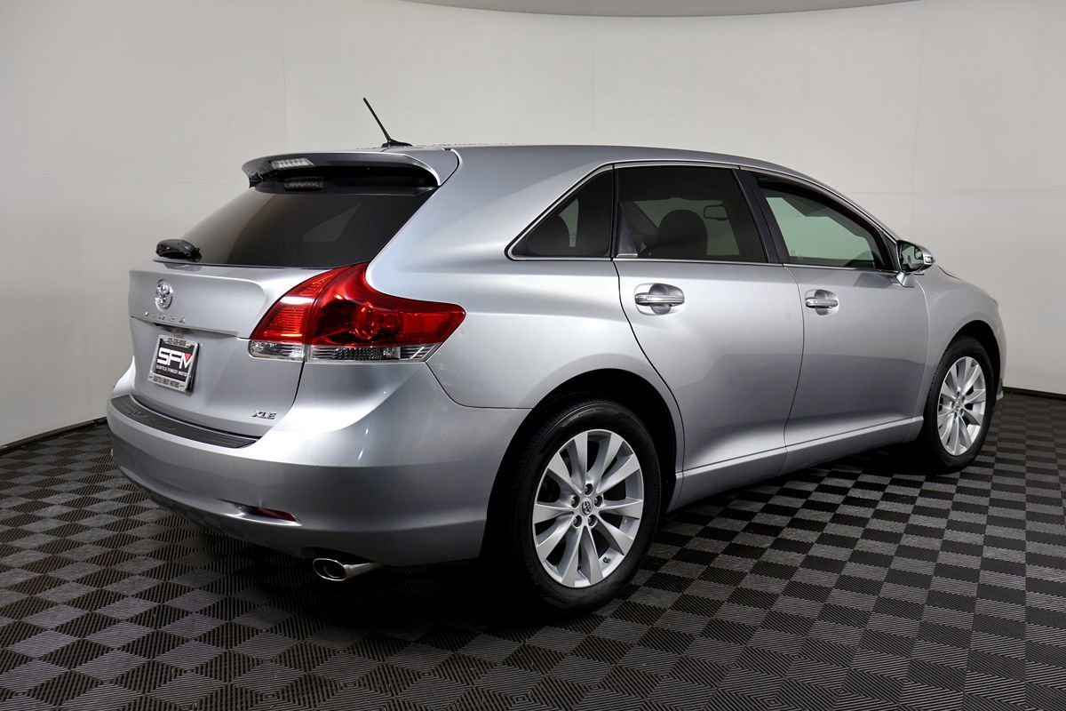 Used 2015 Toyota Venza XLE w/ XLE Premium Package image 8