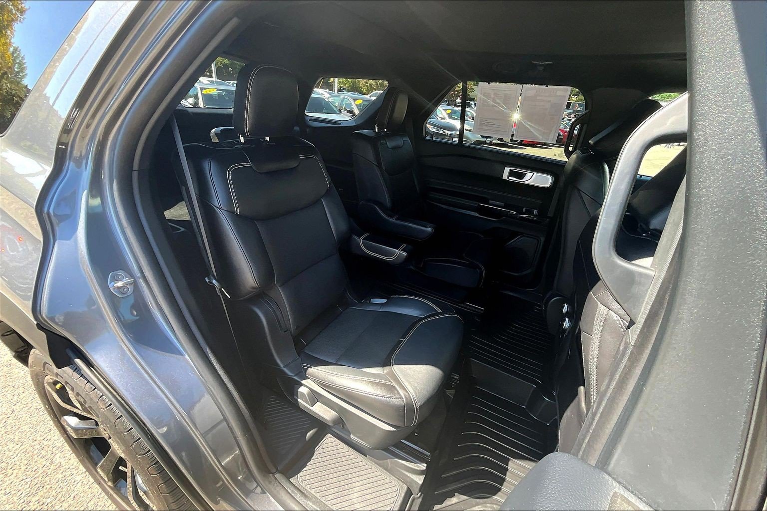 Used 2022 Ford Explorer ST w/ Equipment Group 401A AWD/4WD image 28